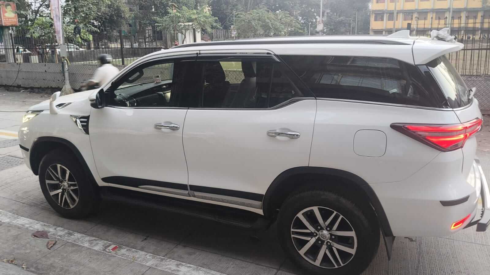 fortuner car rental